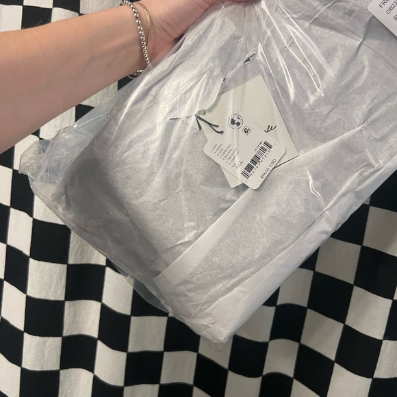 NWT Free People Wren East West Bag - Picture 6 of 6